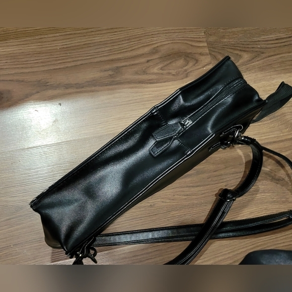 Spencer's black leather mini bag - Picture 5 of 9